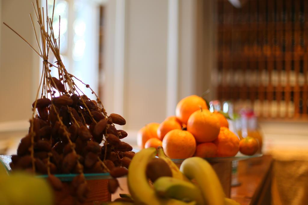 Hotel La Maison Blanche Тунис Экстерьер фото Fruit