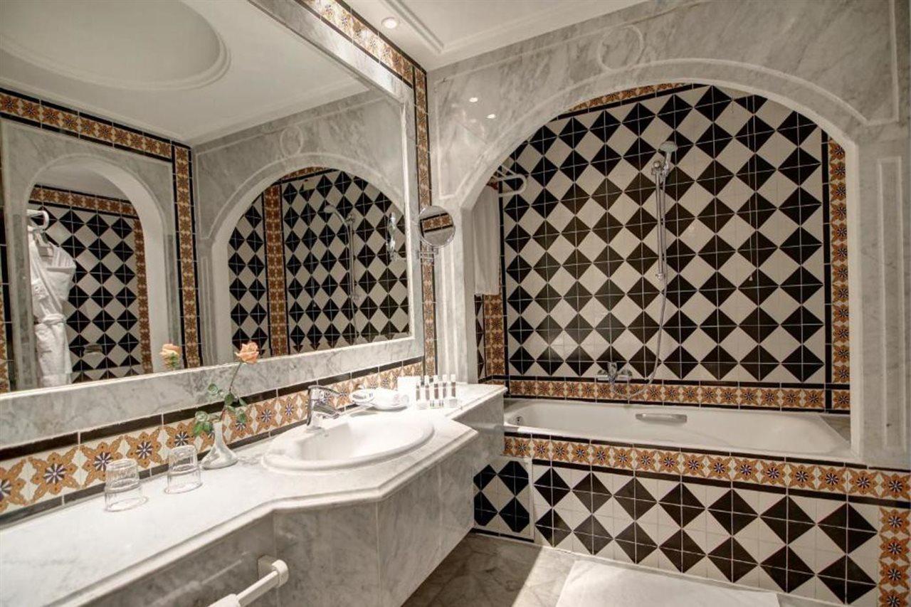 Hotel La Maison Blanche Тунис Экстерьер фото Bathroom