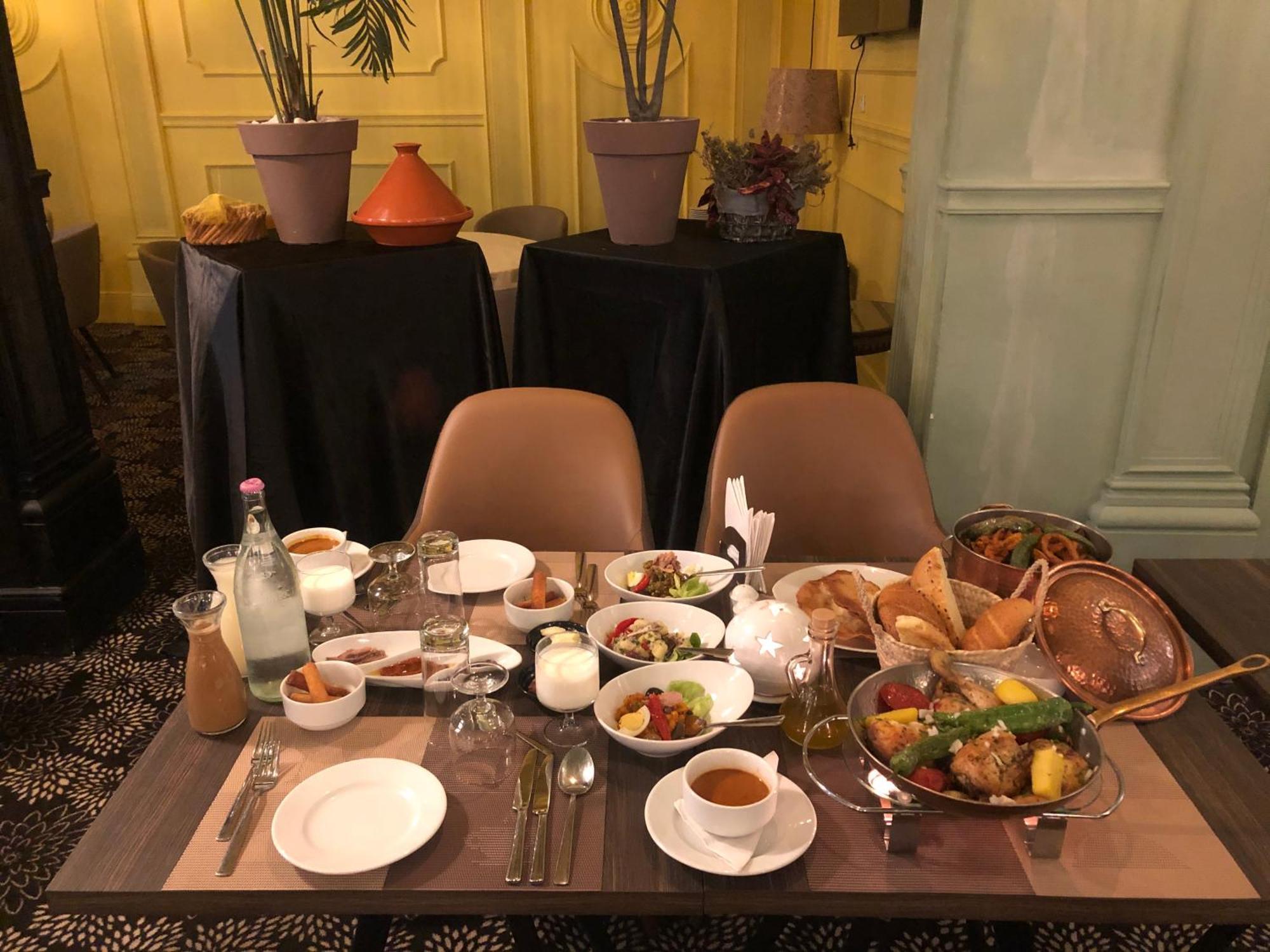 Hotel La Maison Blanche Тунис Экстерьер фото A traditional Azerbaijani breakfast
