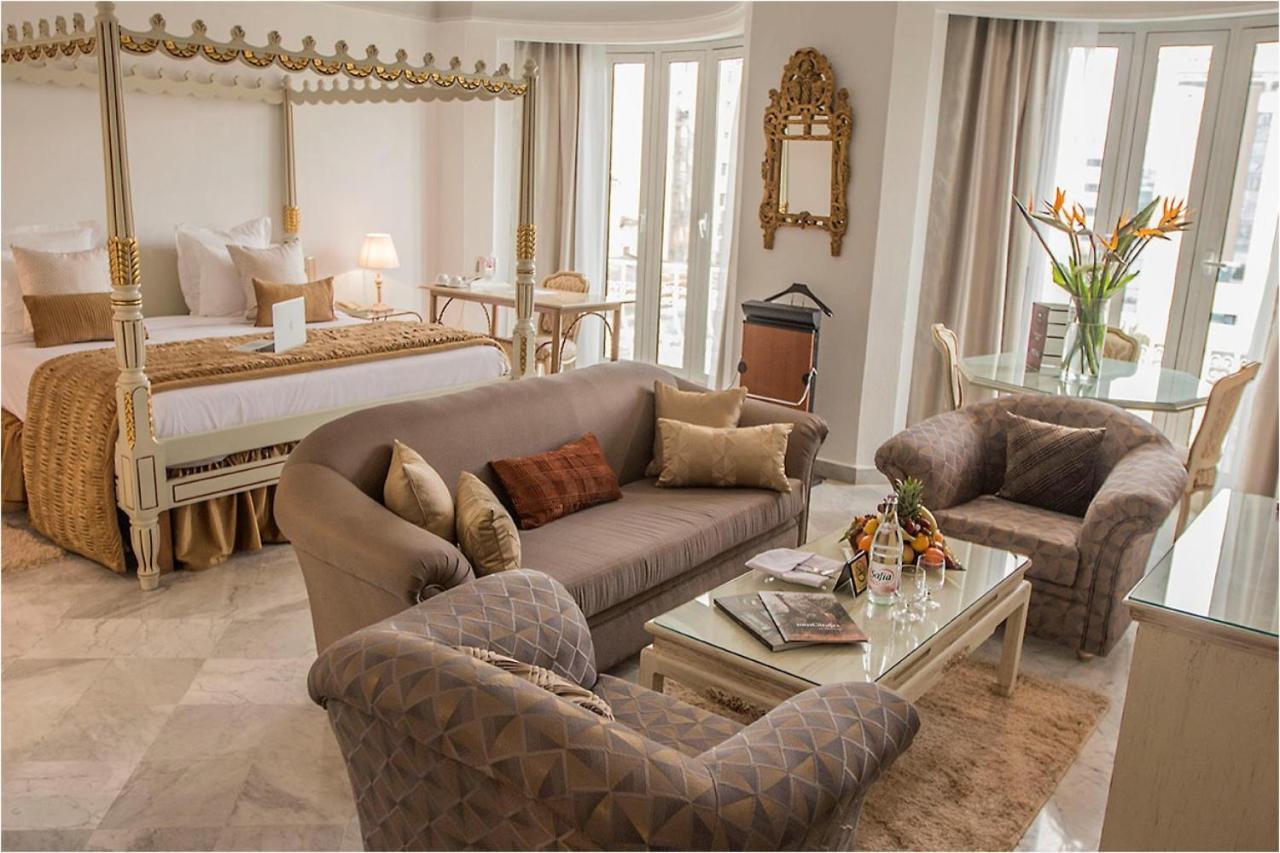 Hotel La Maison Blanche Тунис Экстерьер фото Suite at the Four Seasons Hotel, Paris